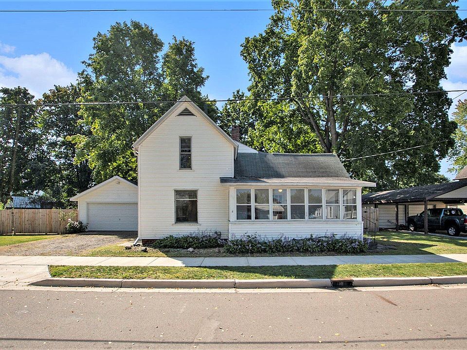 1st image of 518 E Linden St