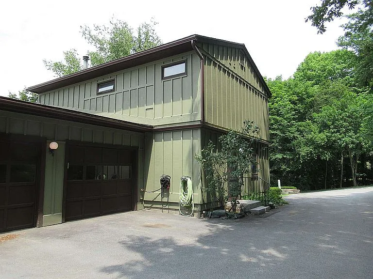3 bed, 2112 sqft, $3,500 — Photo 3