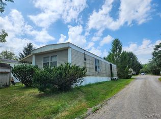 7207 Hunters Creek Rd #37, Holland, NY 14080