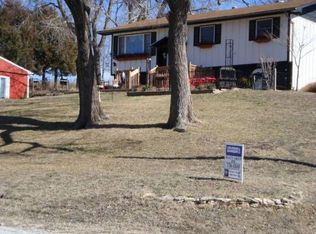 102 Chapman Rd, Saint George, KS 66535