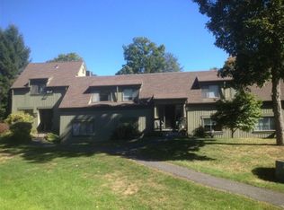 34 Heritage Vlg #C, Southbury, CT 06488