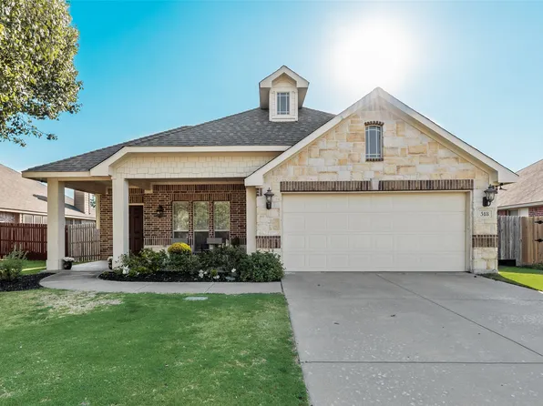 518 Royal Ln, Midlothian, TX 76065