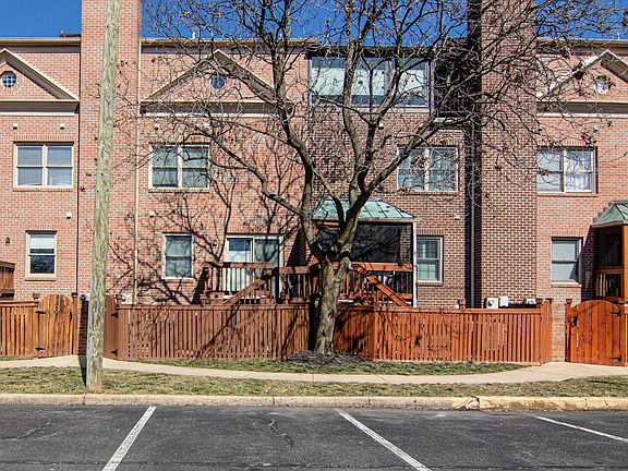 2nd image of 620A N Tazewell St