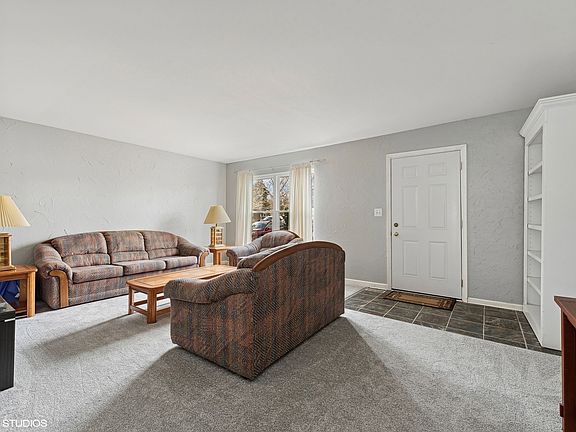 2nd image of 1817 Carlisle Ct #1817