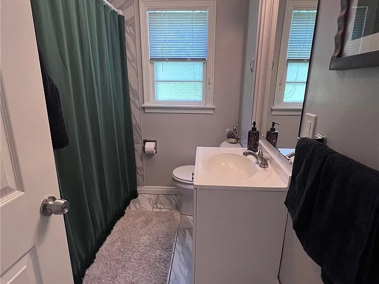 17 Pleasant View Dr — Photo 4