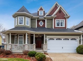 744 Farley Pl, Downers Grove, IL 60515