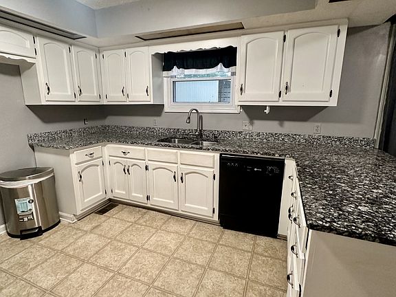 5th image of 653 Dogwood Trl