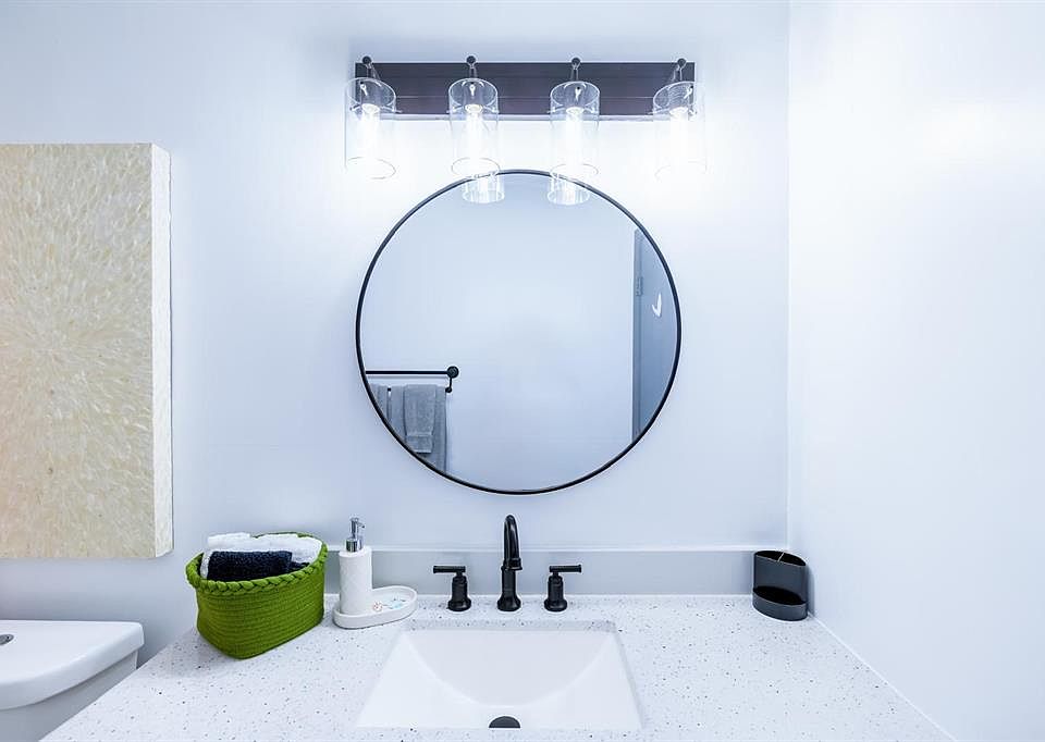 1st image of 312 N Luna Ct #0