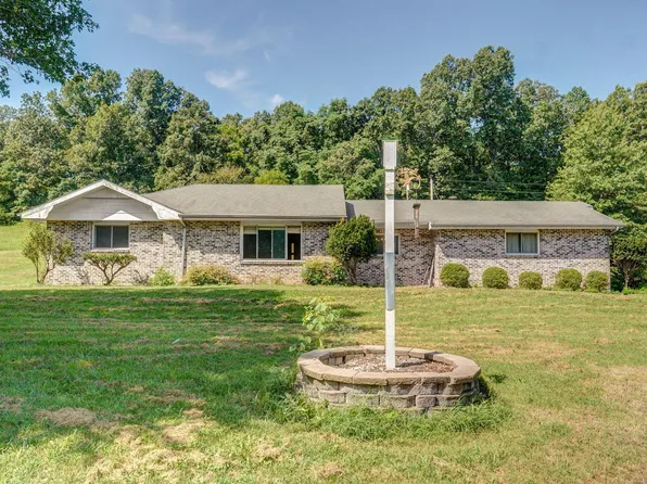 36 Burr Oak Drive, Crane, MO 65633