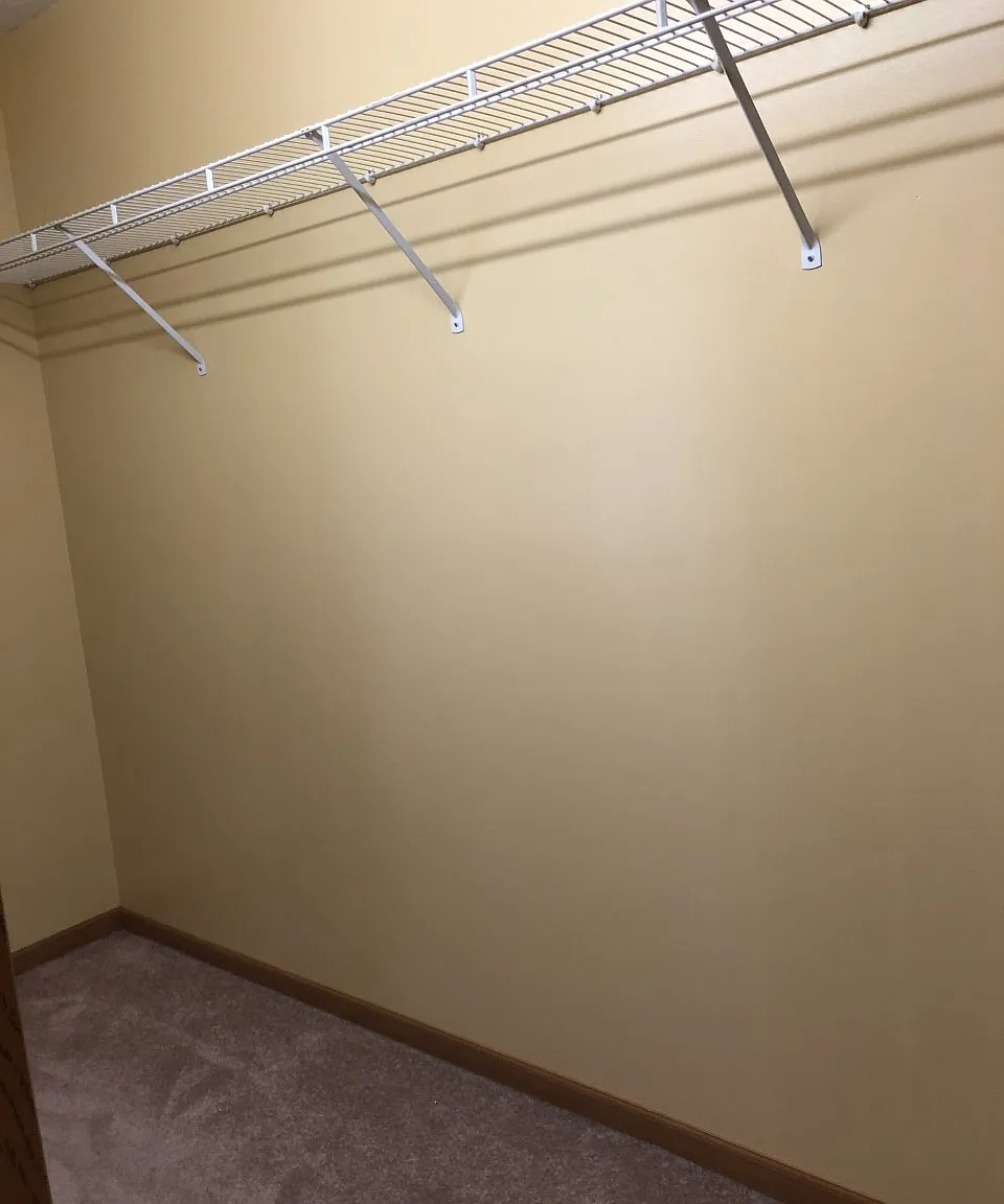 1 bed, 995 sqft, $800 — Photo 2