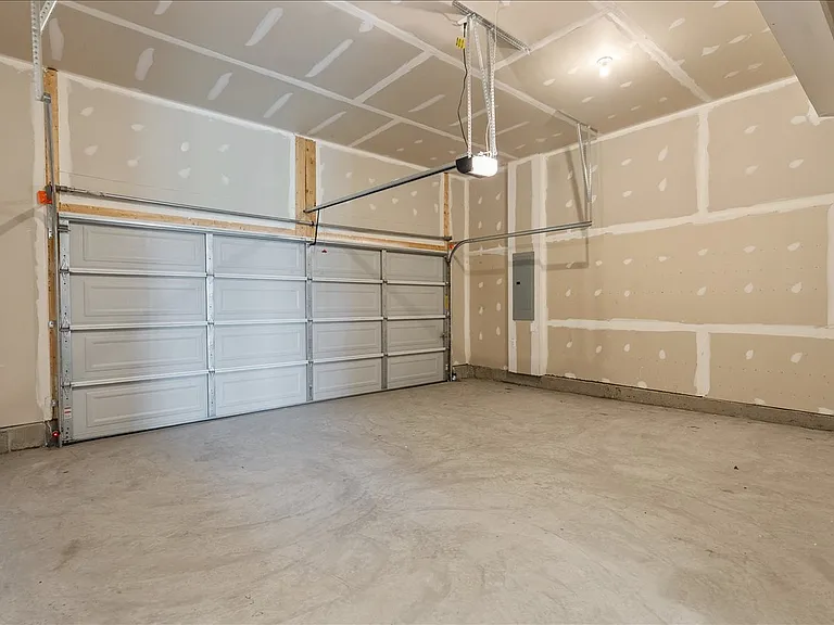 128 Thornton Way — Photo 63