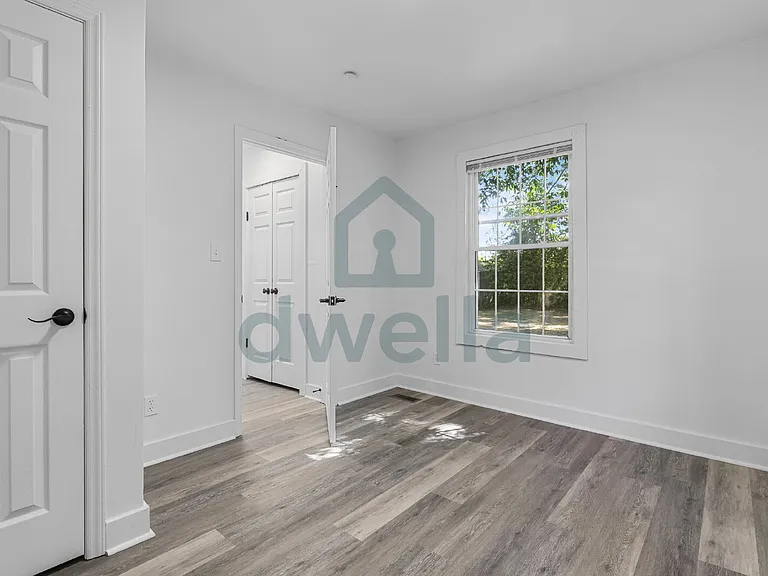 237 Woodlawn Ave — Photo 14