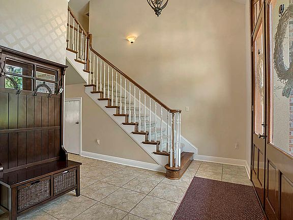 4th image of 101 Castine Oaks Dr
