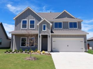 768 Primrose Ln, Pilot Point, TX 76258