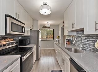 185 Lakeview Dr APT 201, Fort Lauderdale, FL 33326