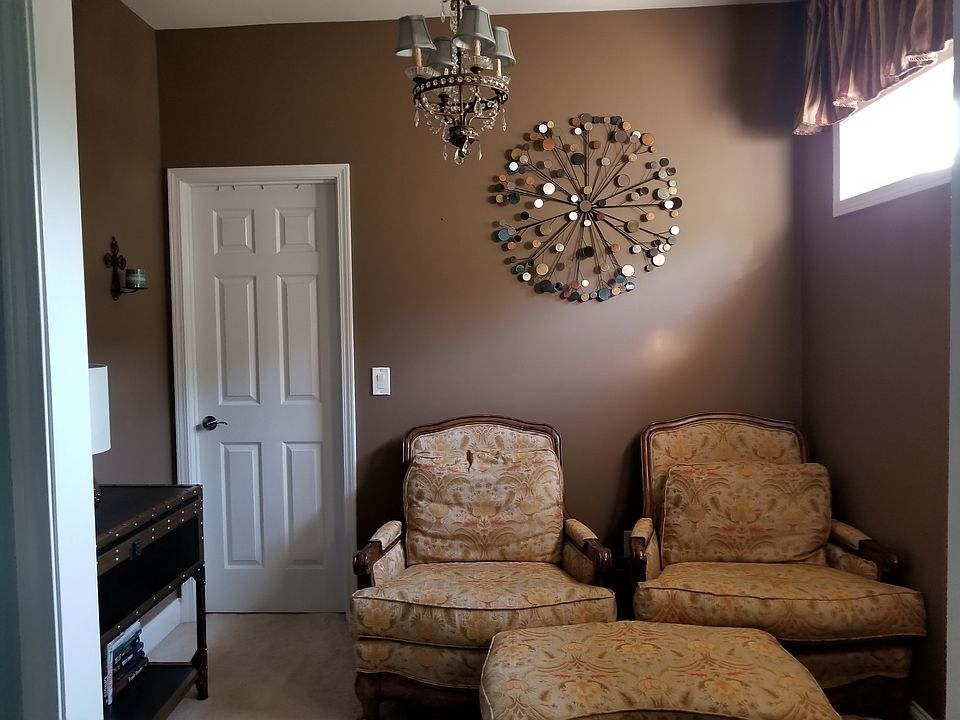 2nd image of 1337 Waynewood Dr