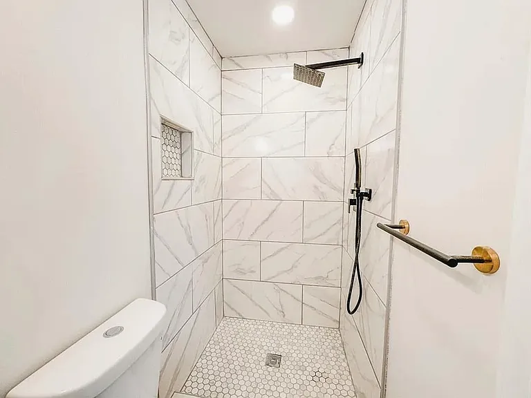 947 Reed Ave — Photo 3