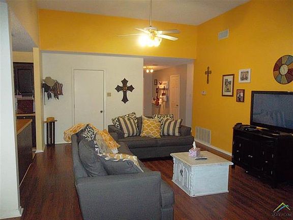 5th image of 1002 Glenfawn St