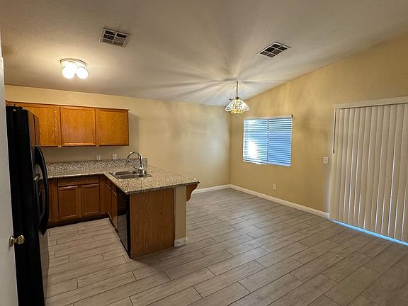 5th image of 9411 Coral Berry St