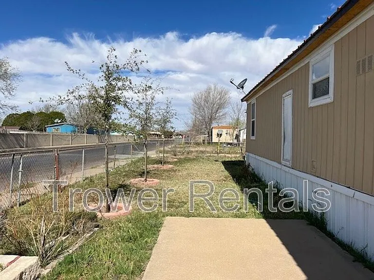 2412 Sun St — Photo 28