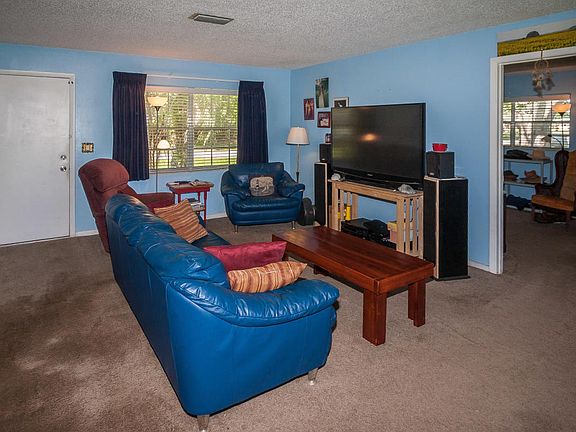 3rd image of 522 Sevilla Dr