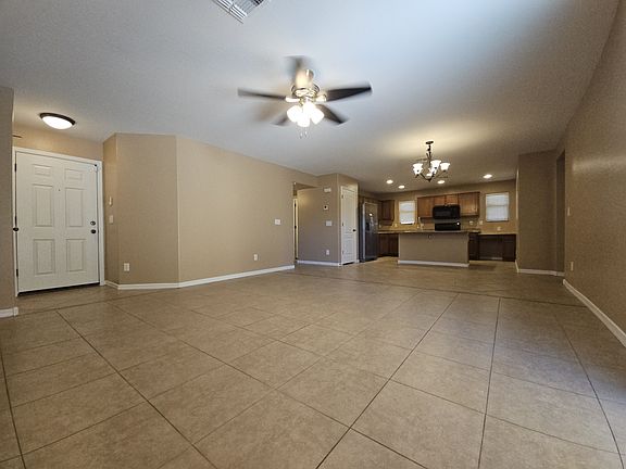 3rd image of 998 W Desert Sky Dr