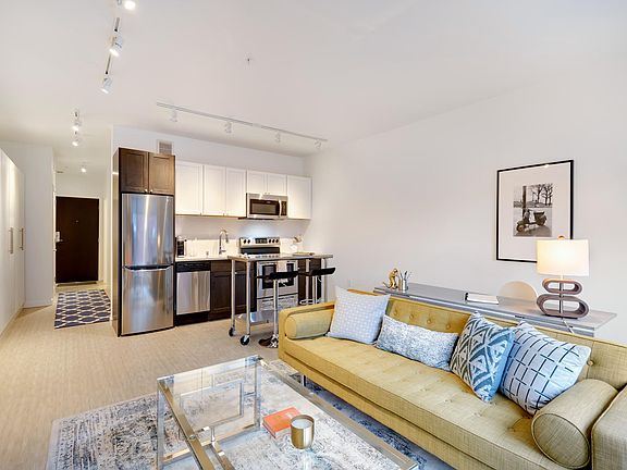 4th image of 1420 W 32nd St #202