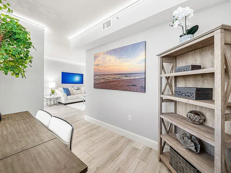 255 Evernia St #1115 — Photo 12