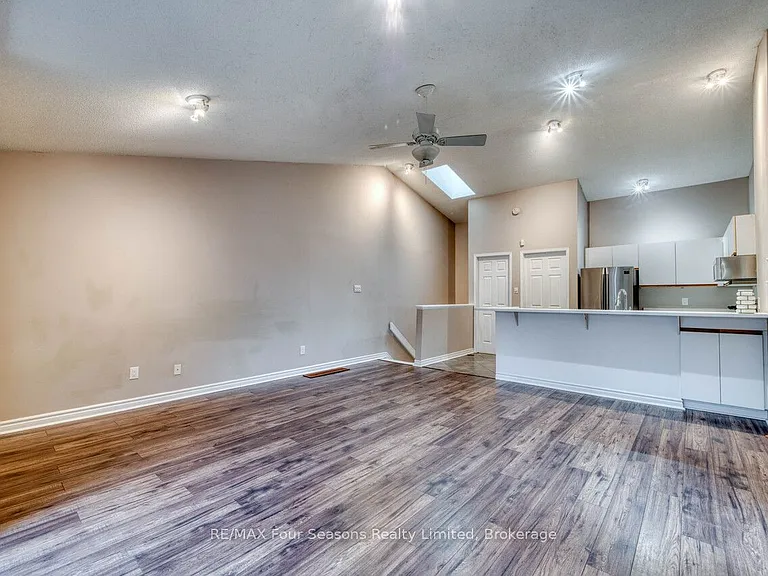 5 Harbour St E #1 — Photo 18