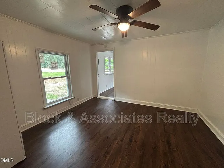 87 Robert Thompson Rd — Photo 17