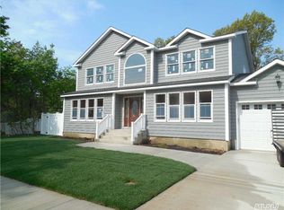 1875 Waltoffer Ave, Bellmore, NY 11710