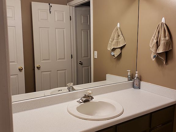 Main bathroom