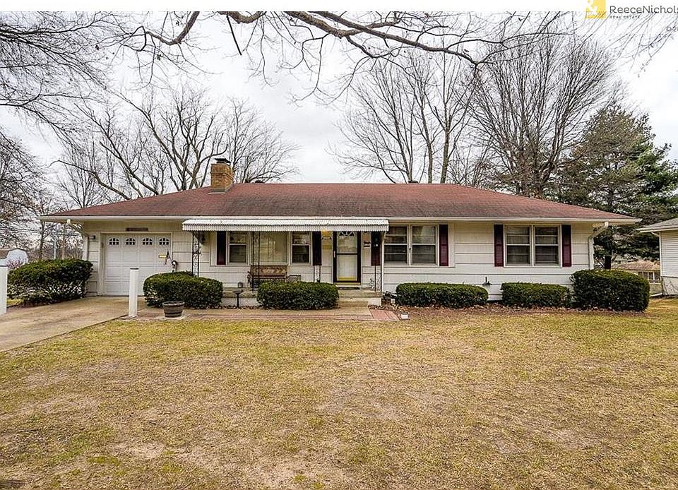1st image of 11200 E 44th St