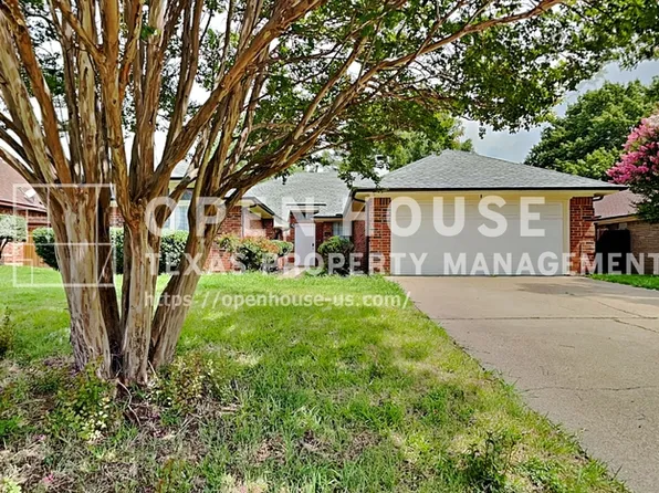 546 Newberry St, Grand Prairie, TX 75052