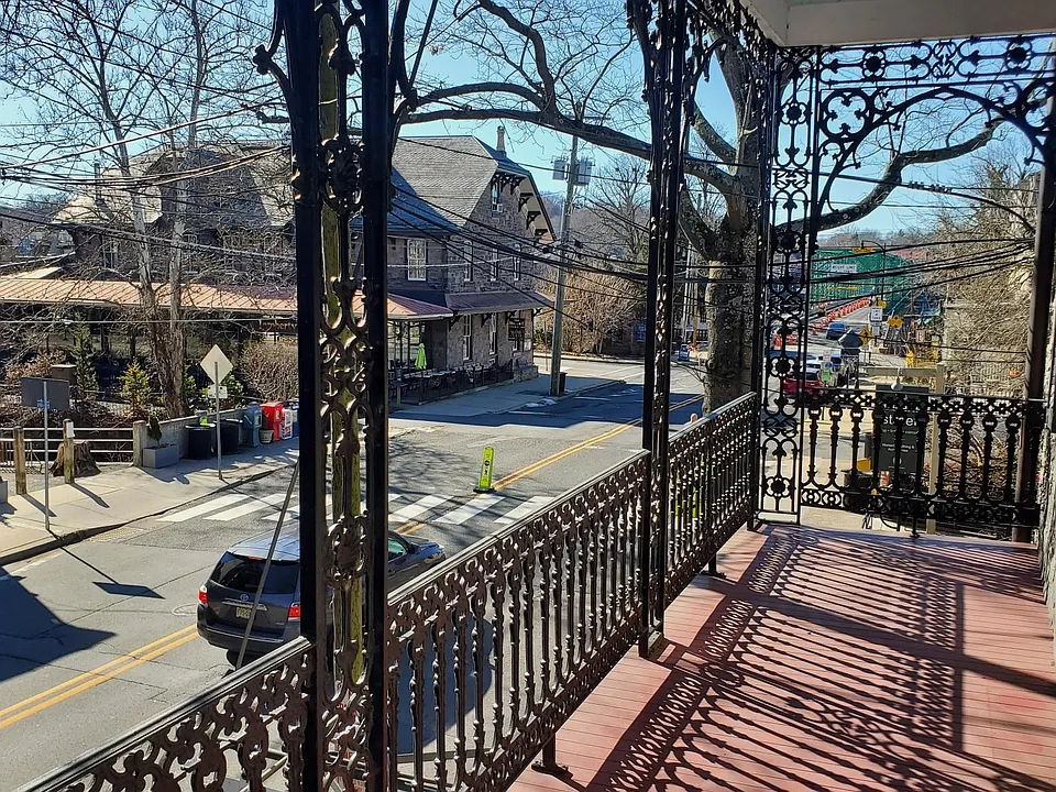 20 Bridge St #4