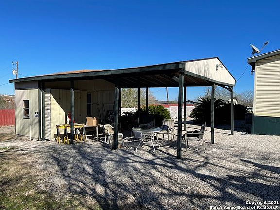 3rd image of 296 County Road 5632