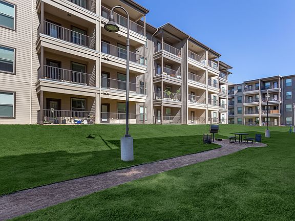 5th image of 300 Ferguson Dr #5-101