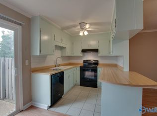 2225 Golf Rd SW APT 113, Huntsville, AL 35802