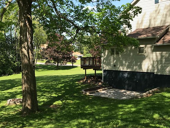 3rd image of 420 Greenwood Ave