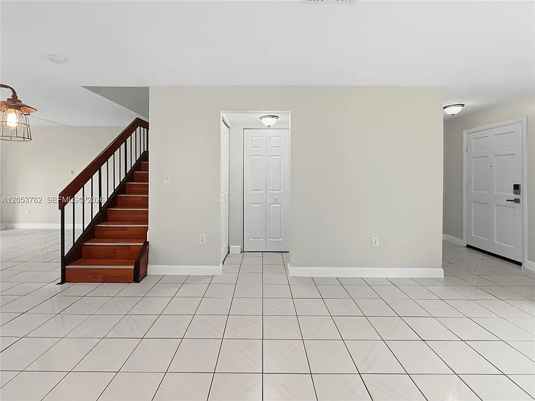13314 SW 60th Ter — Photo 5
