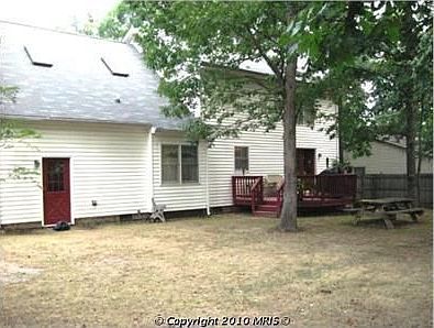 3rd image of 601 Maple Grove Dr
