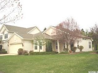 12323 Bristol Ln, Strongsville, OH