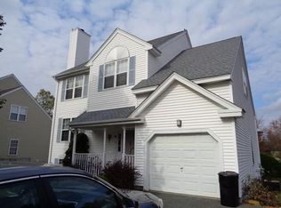 5 Peterson Rd, North Andover, MA 01845