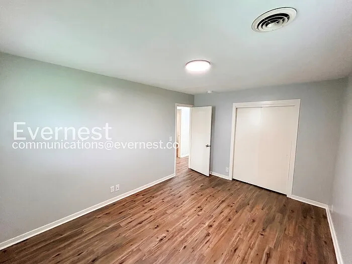 130 Roberta Dr — Photo 18