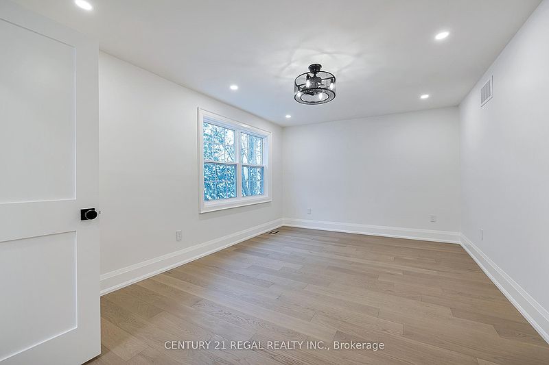 Burlington House for rent - 4 Bedrooms — photo 29
