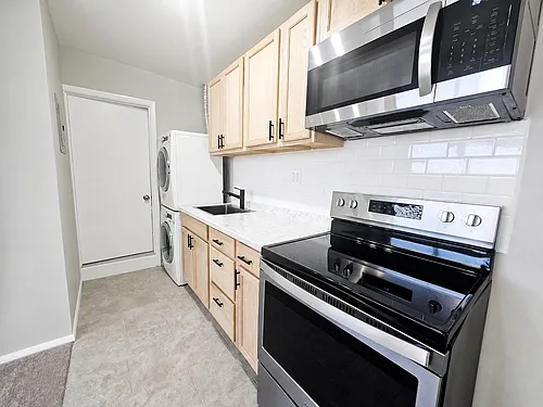 2601 E Greenway Rd #G Photo 1