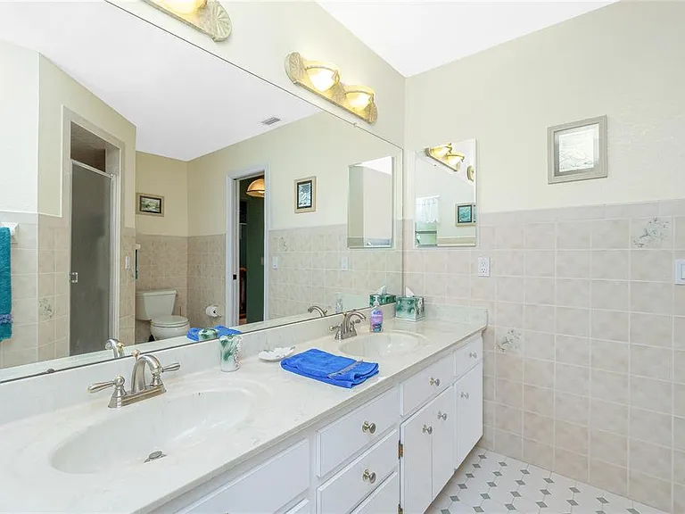 4088 Gingold St — Photo 36