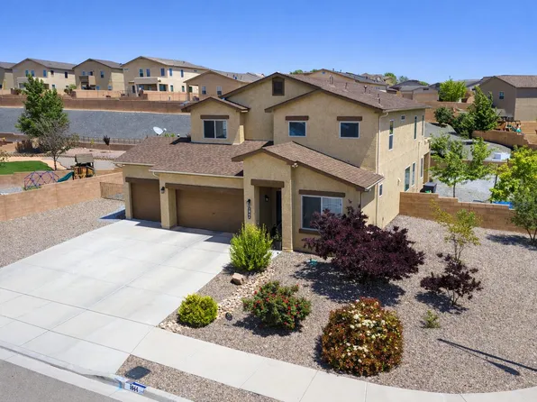 1044 Grace Ct NE, Rio Rancho, NM 87144