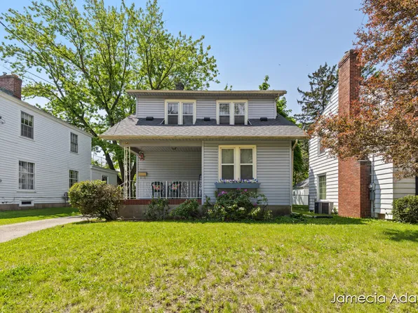 1040 Alger St SE, Grand Rapids, MI 49507