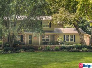 2818 S 101st St, Omaha, NE 68124